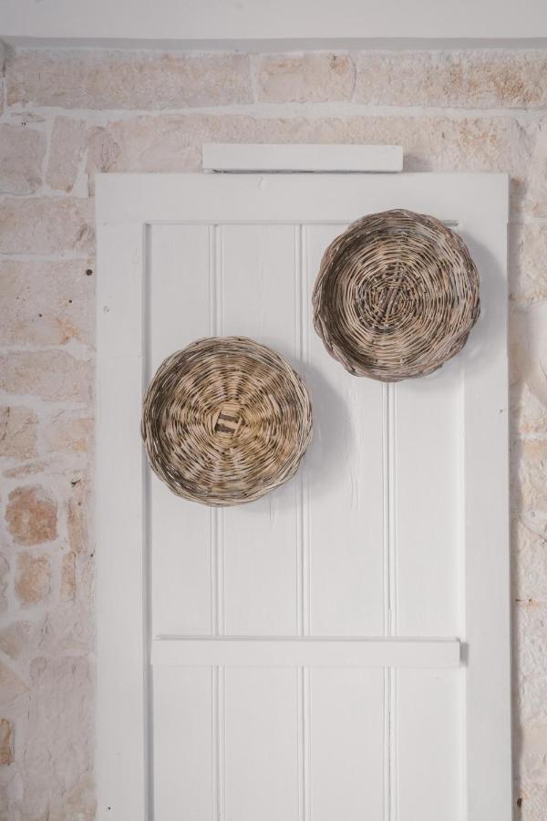 Trulli Harmonia Con Piscina - Αλμπερομπέλο Εξωτερικό φωτογραφία